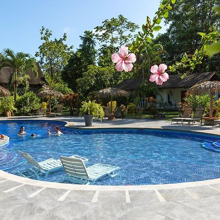 Hotel Suizo Loco Lodge & Resort 卡维塔 外观 照片
