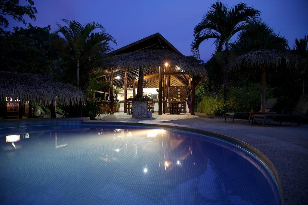 Hotel Suizo Loco Lodge & Resort 卡维塔 外观 照片