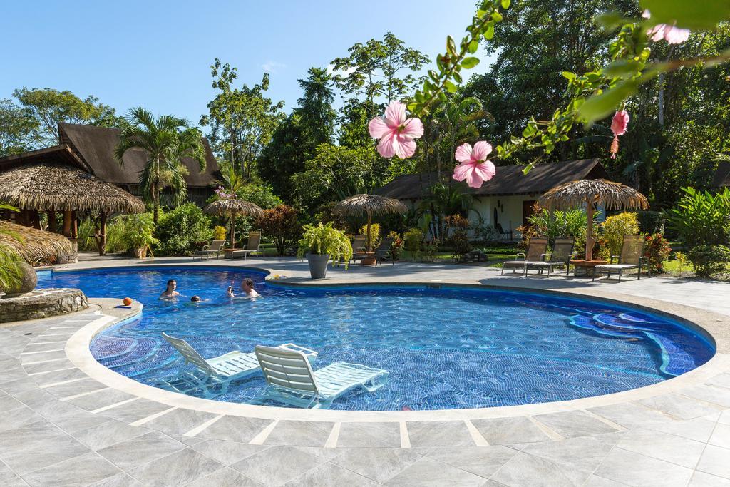 Hotel Suizo Loco Lodge & Resort 卡维塔 外观 照片