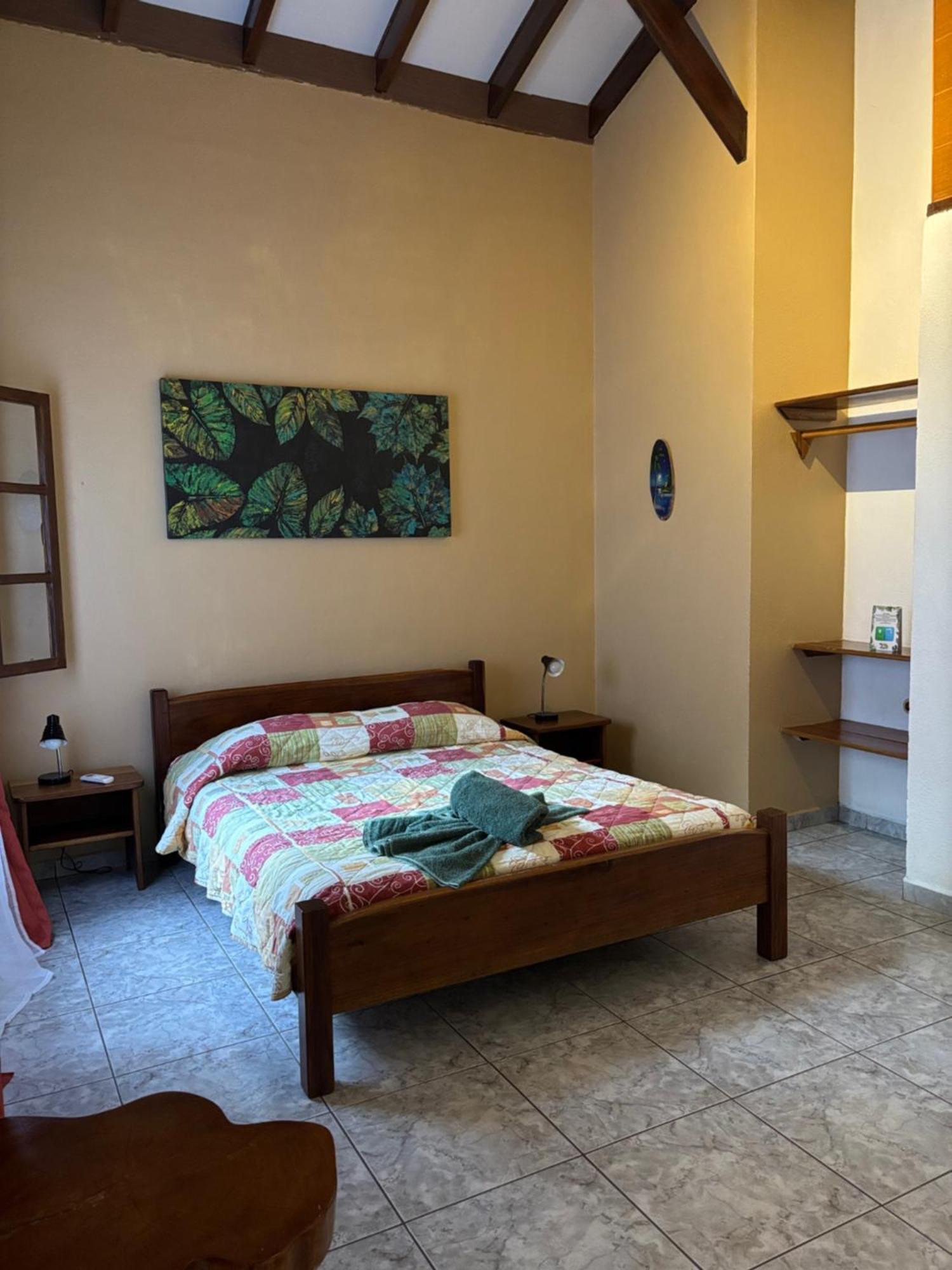 Hotel Suizo Loco Lodge & Resort 卡维塔 外观 照片