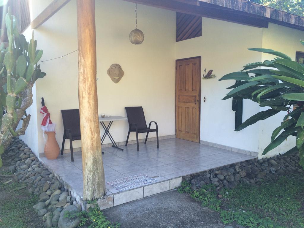 Hotel Suizo Loco Lodge & Resort 卡维塔 客房 照片