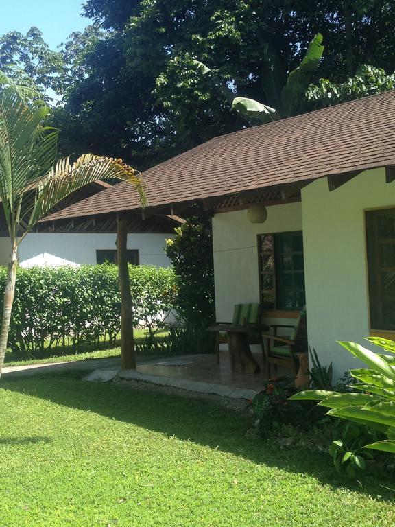 Hotel Suizo Loco Lodge & Resort 卡维塔 客房 照片
