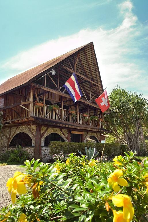 Hotel Suizo Loco Lodge & Resort 卡维塔 外观 照片