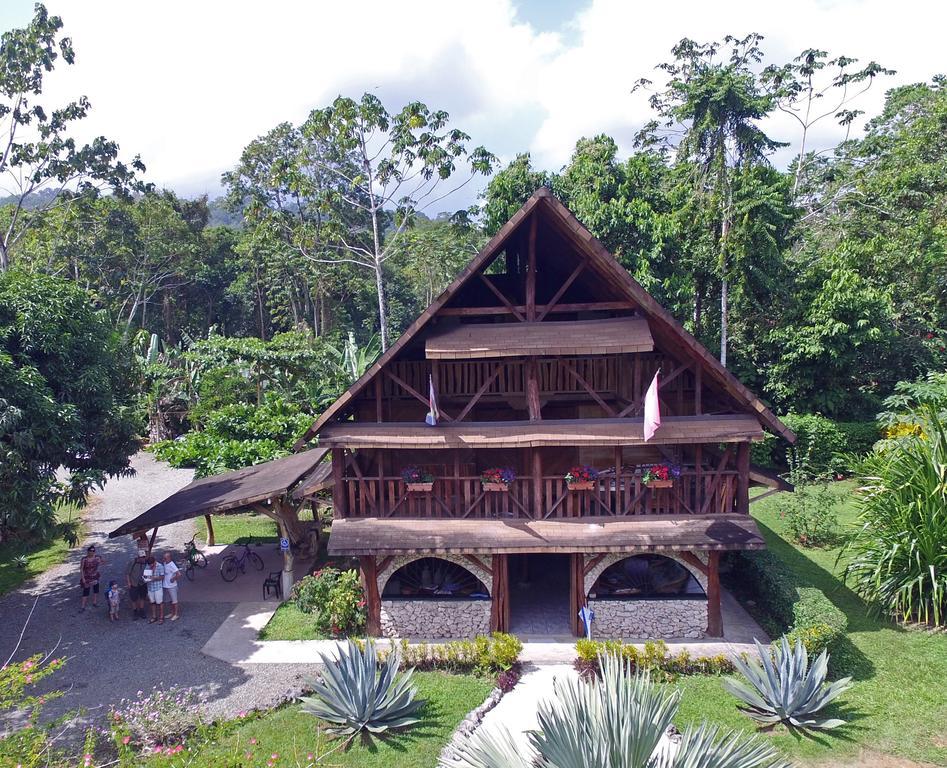 Hotel Suizo Loco Lodge & Resort 卡维塔 外观 照片