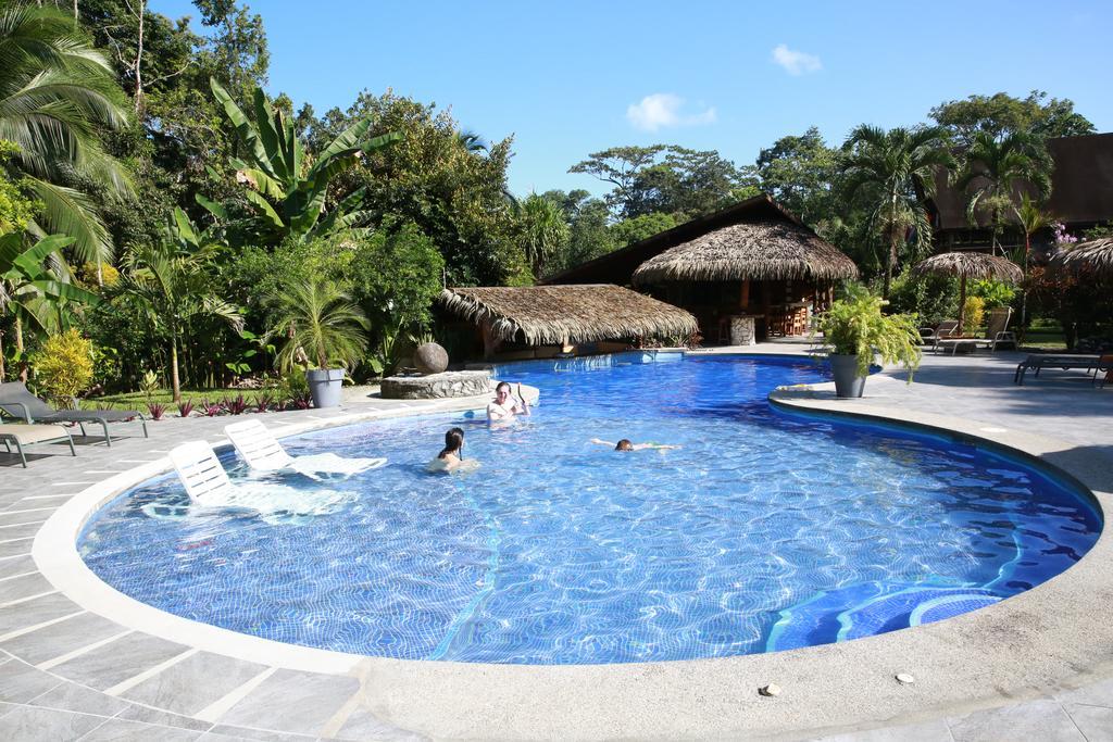 Hotel Suizo Loco Lodge & Resort 卡维塔 外观 照片